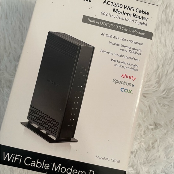 WiFi Cable Modem Router - Picture 5 of 5